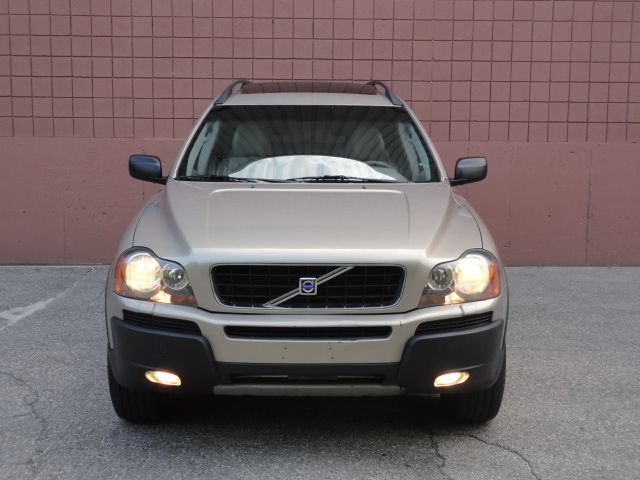 2004 Volvo XC90 Reg Cab LWB