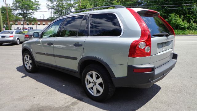2004 Volvo XC90 Sport 4x4 SUV