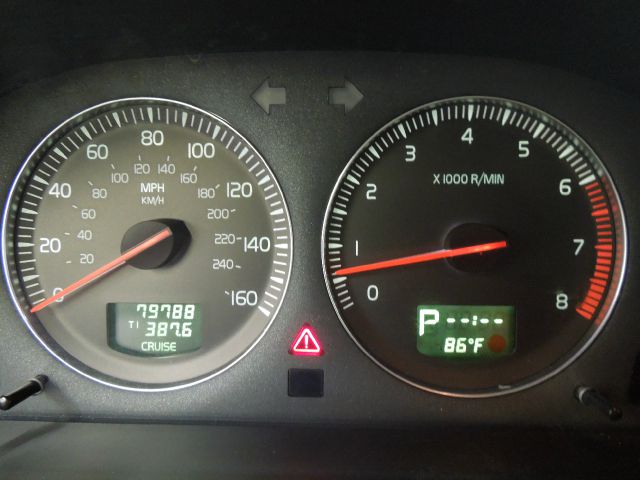 2004 Volvo XC90 3.0si Navigation Pano Htd Sts