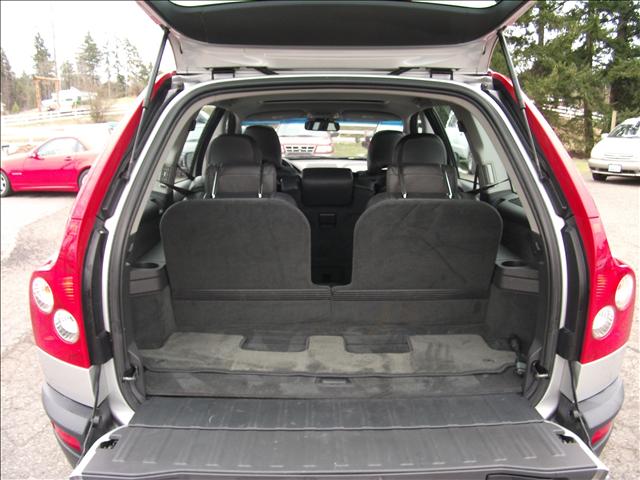 2004 Volvo XC90 LE 4x4 SUV