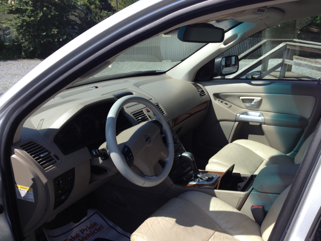 2004 Volvo XC90 Sport 4x4 SUV