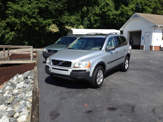 2004 Volvo XC90 Sport 4x4 SUV