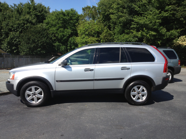 2004 Volvo XC90 Sport 4x4 SUV