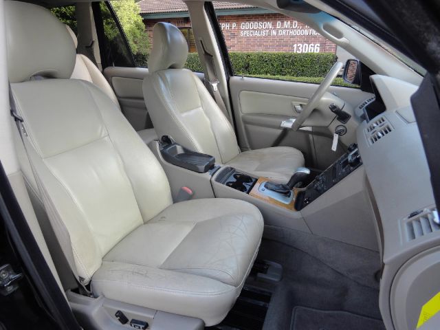 2004 Volvo XC90 4WD 4dr Sport