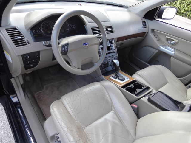 2004 Volvo XC90 4WD 4dr Sport