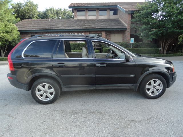 2004 Volvo XC90 4WD 4dr Sport