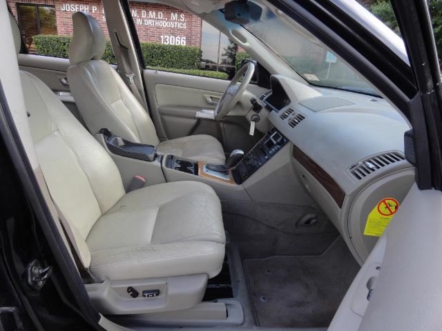 2004 Volvo XC90 4WD 4dr Sport