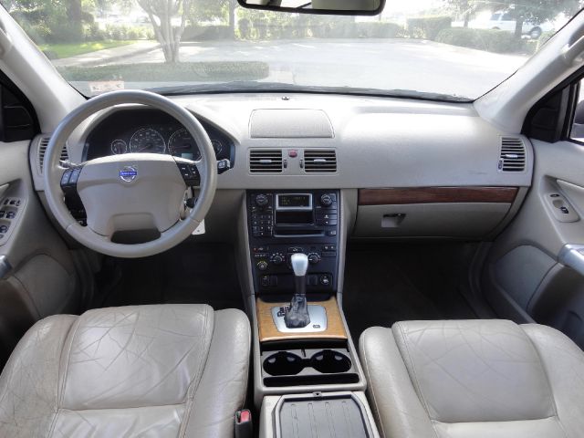 2004 Volvo XC90 4WD 4dr Sport