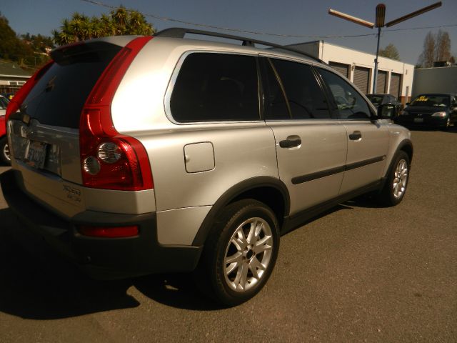 2004 Volvo XC90 3.0si Navigation Pano Htd Sts