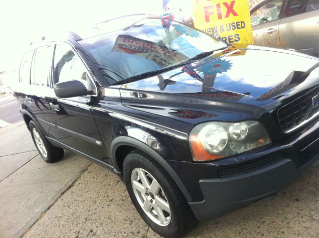 2004 Volvo XC90 Sport 4x4 SUV