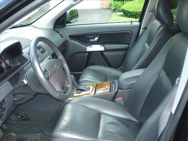 2004 Volvo XC90 3.0si Navigation Pano Htd Sts