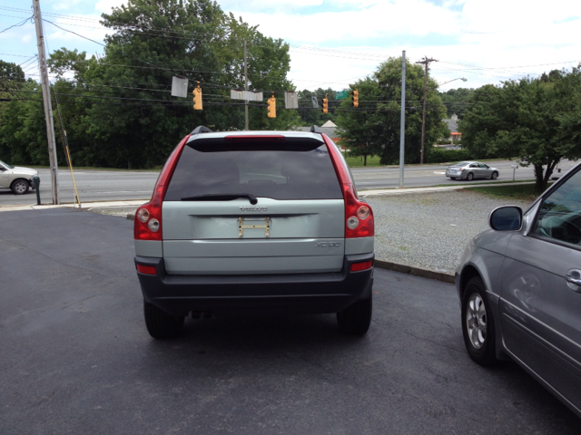 2004 Volvo XC90 4WD 4dr Sport