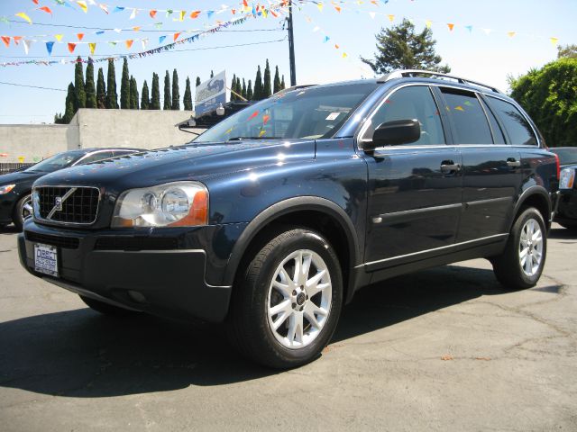 2004 Volvo XC90 3.0si Navigation Pano Htd Sts