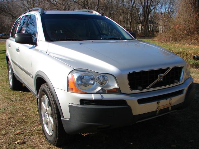 2004 Volvo XC90 Sport 4x4 SUV
