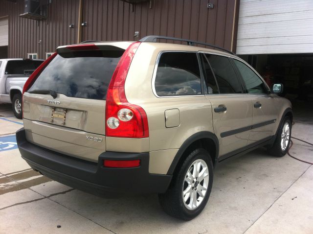 2004 Volvo XC90 4WD 4dr Sport