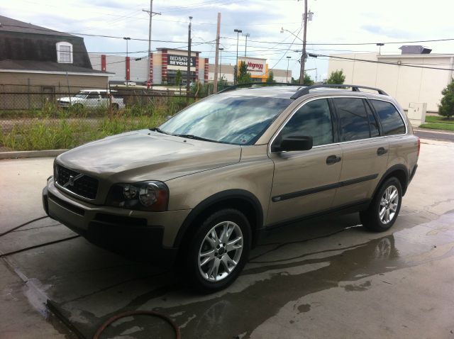 2004 Volvo XC90 4WD 4dr Sport