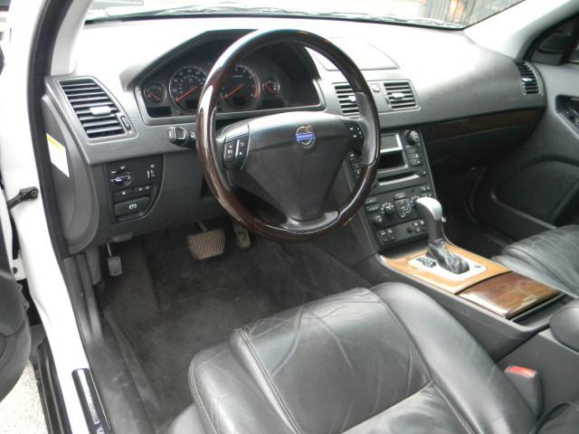 2004 Volvo XC90 Unknown