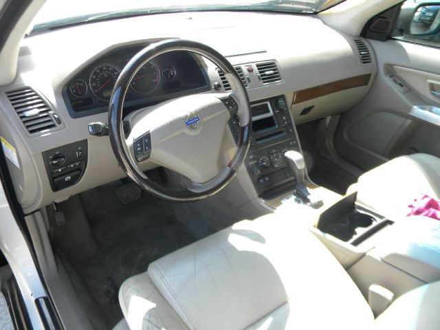 2004 Volvo XC90 4WD 4dr Sport