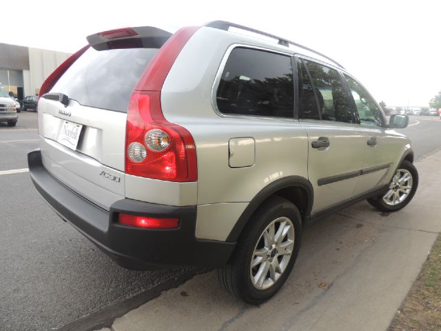 2004 Volvo XC90 4WD 4dr Sport