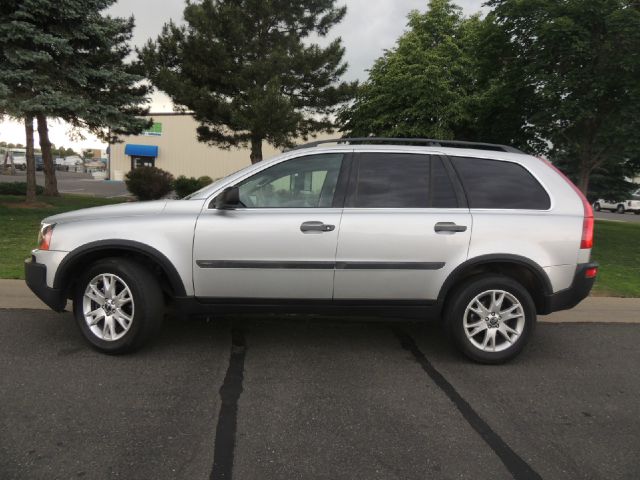 2004 Volvo XC90 4WD 4dr Sport