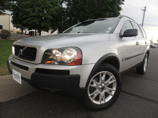 2004 Volvo XC90 4WD 4dr Sport
