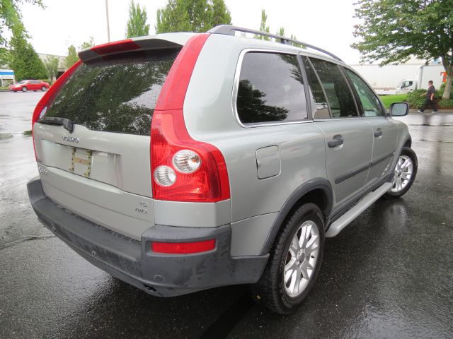 2005 Volvo XC90 3.0si Navigation Pano Htd Sts