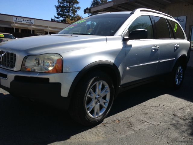 2005 Volvo XC90 SE-R