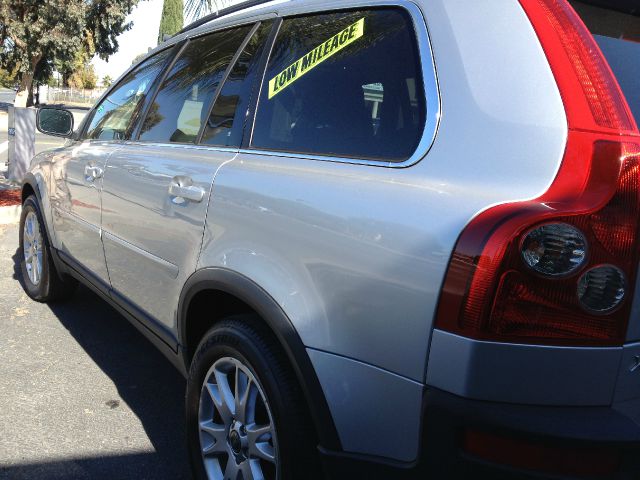 2005 Volvo XC90 SE-R