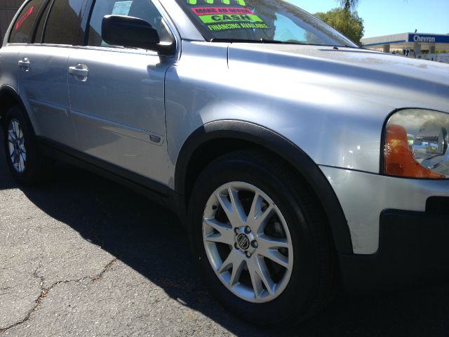 2005 Volvo XC90 SE-R