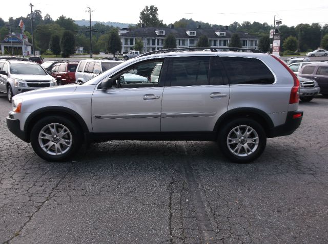 2005 Volvo XC90 SE-R