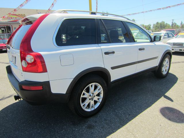 2005 Volvo XC90 3.0si Navigation Pano Htd Sts