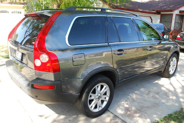 2005 Volvo XC90 SE-R