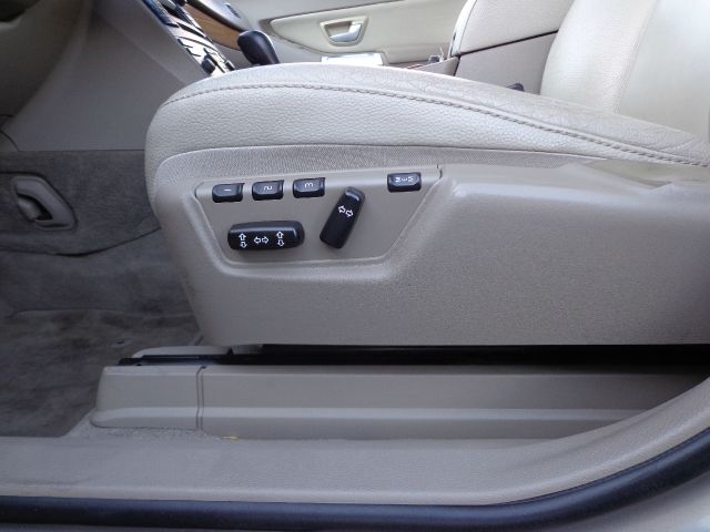 2005 Volvo XC90 3.0si Navigation Pano Htd Sts