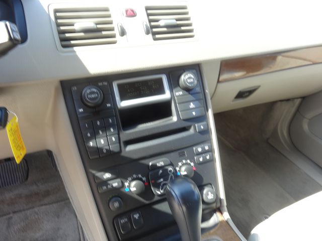 2005 Volvo XC90 Sport 4x4 SUV