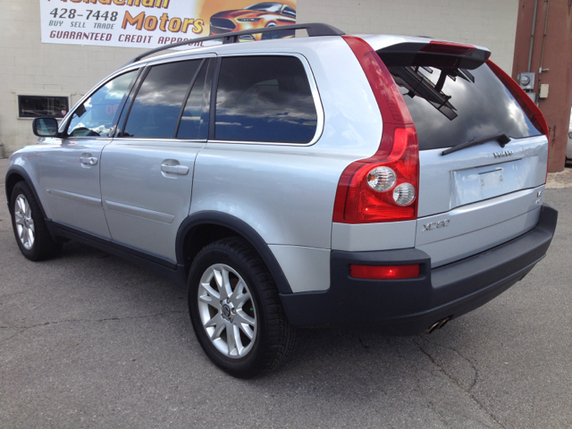 2005 Volvo XC90 SE-R