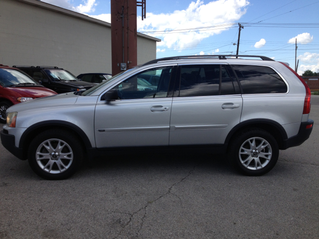 2005 Volvo XC90 SE-R