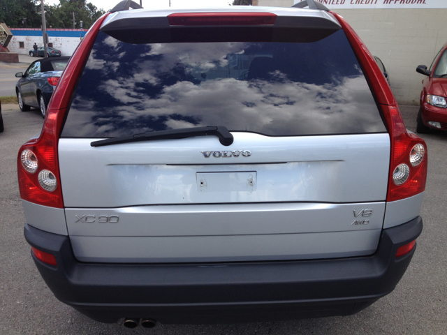 2005 Volvo XC90 SE-R