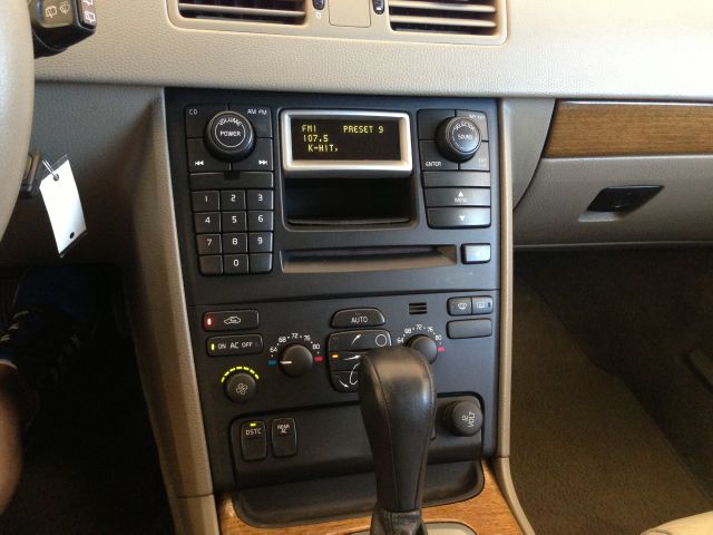 2005 Volvo XC90 4WD 4dr Sport