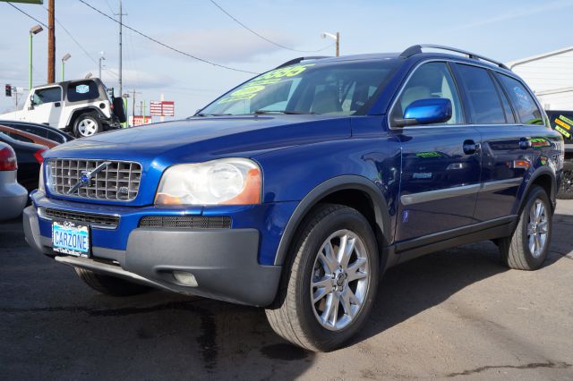 2006 Volvo XC90 Denali Pickup 4D 6 1/2 Ft