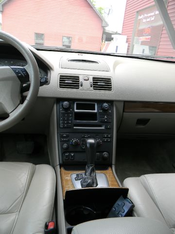 2006 Volvo XC90 4WD 4dr Sport
