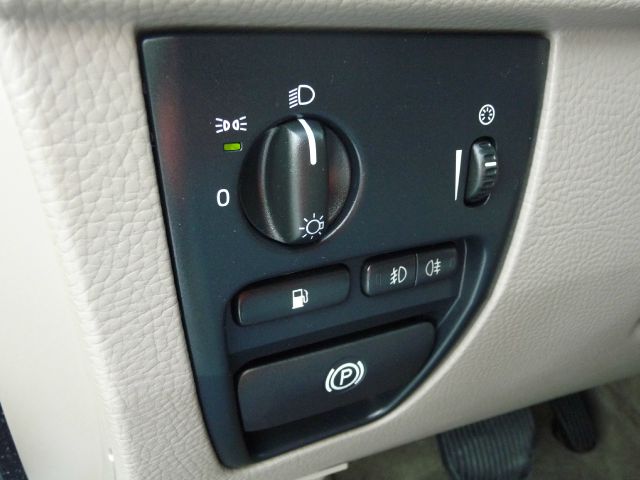 2006 Volvo XC90 4WD 4dr Sport