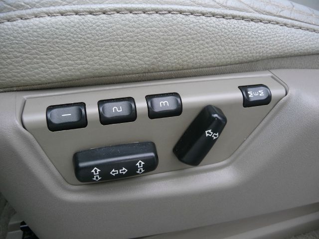 2006 Volvo XC90 4WD 4dr Sport