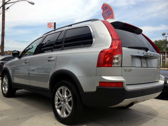 2010 Volvo XC90 ZX3 S