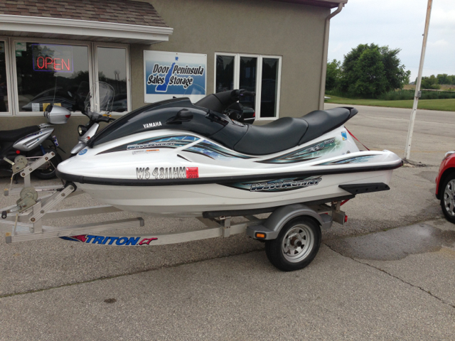 2001 YAMAHA 800 XLS 4dr Wgn 3.2L W/sunroof