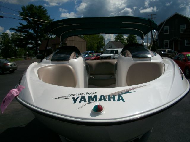 2000 YAMAHA LS 2000 Unknown