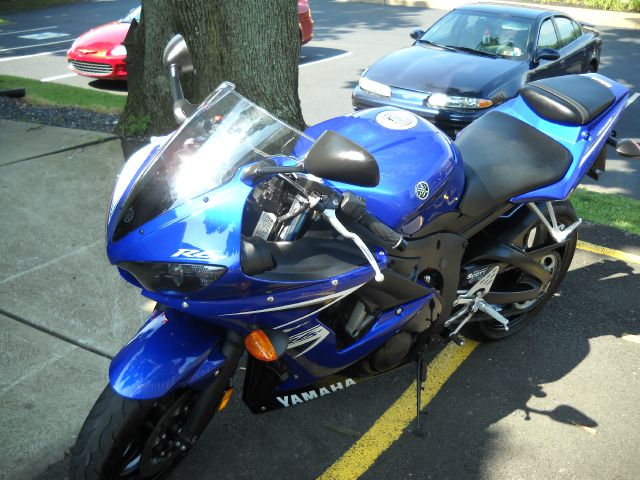 2009 YAMAHA R-6 S Supercrew 139 Inch XLT 4WD 4x4 Truck