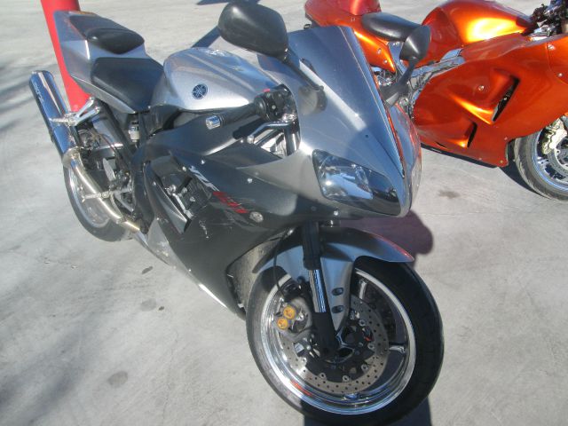 2002 YAMAHA R1 GSX