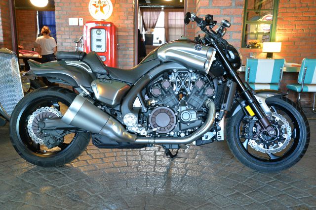 2011 YAMAHA V-Max Unknown