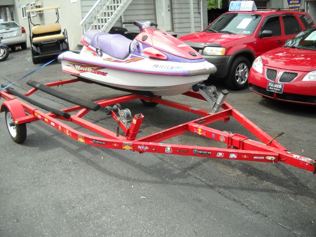 1997 YAMAHA WAVERUNNER 1100 4dr Sdn Quattro