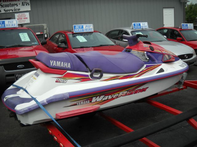 1997 YAMAHA WAVERUNNER 1100 4dr Sdn Quattro